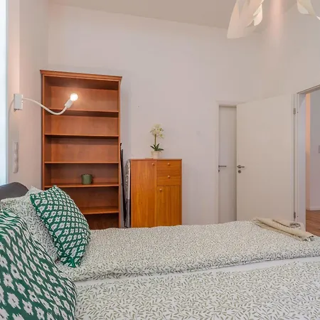 Apartman Urban Harmony & On Akacfa Street *