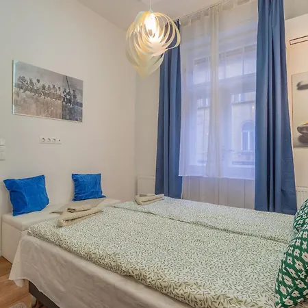 Apartamento Urban Harmony & On Akacfa Street Budapest
