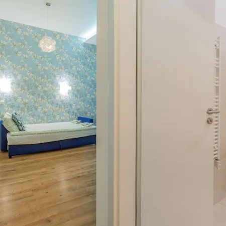 Apartamento Urban Harmony & On Akacfa Street *