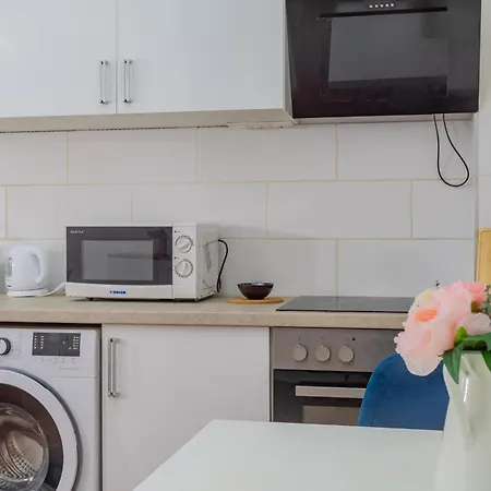 Urban Harmony & On Akacfa Street