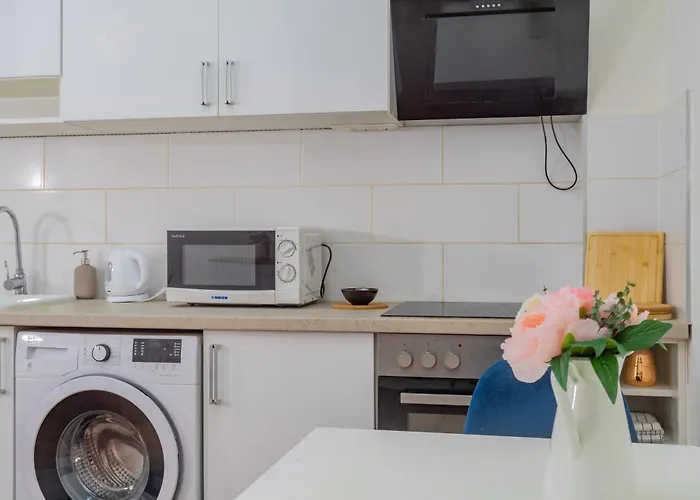 Urban Harmony & On Akacfa Street