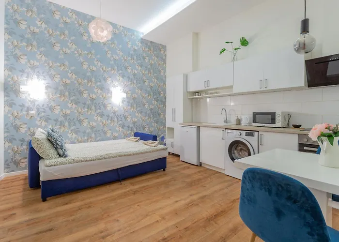 Urban Harmony & On Akacfa Street * بودابست