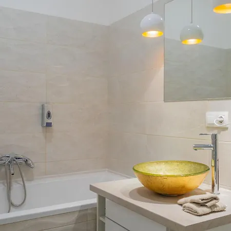 Urban Harmony & On Akacfa Street Βουδαπέστη