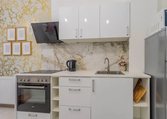 Urban Harmony Studios&apartment On Akacfa Street *